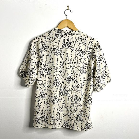 Indie & Co Cream Black Floral Smocked High Neck Blouse NWOT - Picture 5 of 5